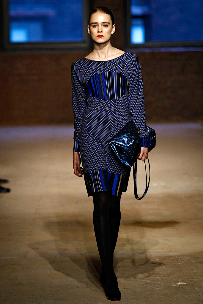 Stephen Burrows 2011ﶬ¸DƬ
