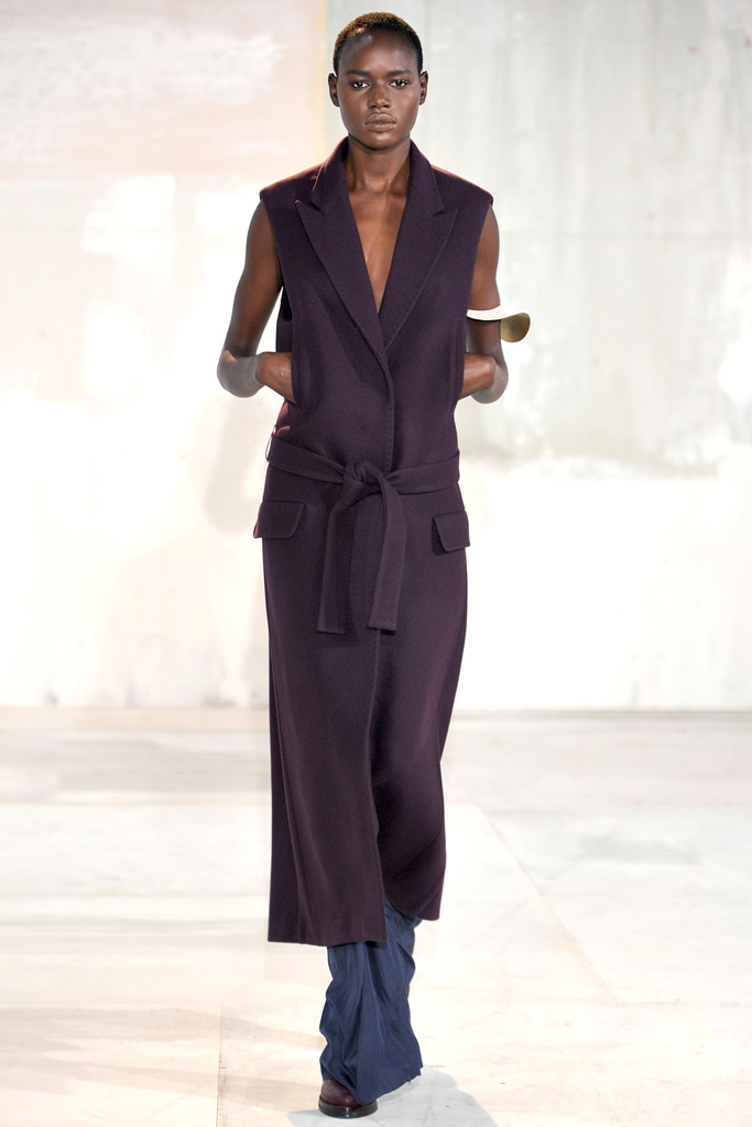Acne 2011ﶬ¸DƬ
