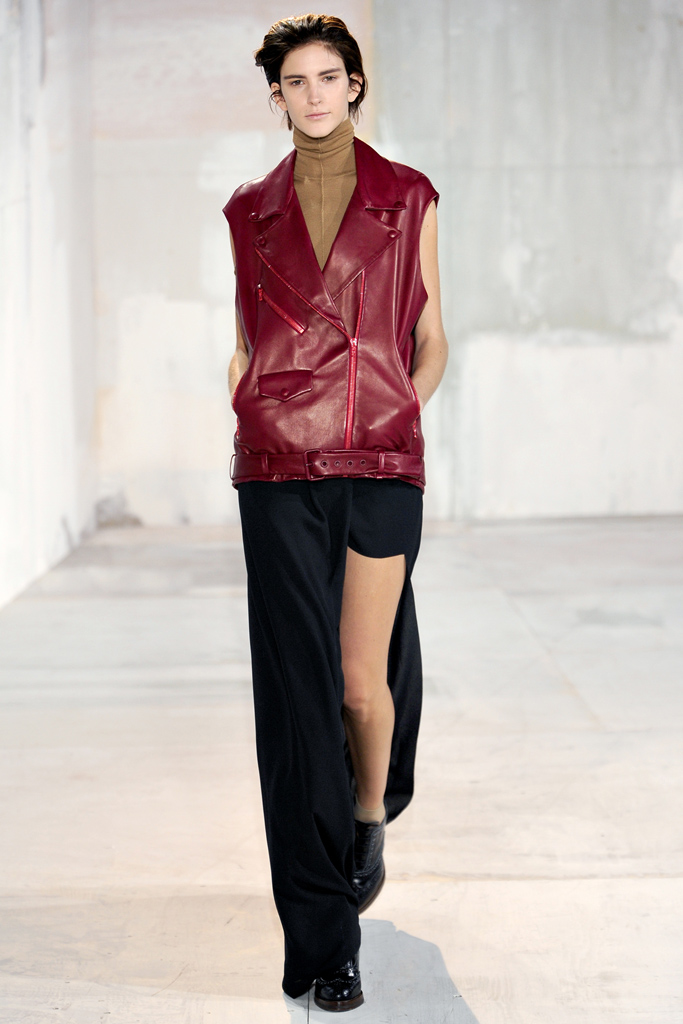 Acne 2011ﶬ¸DƬ