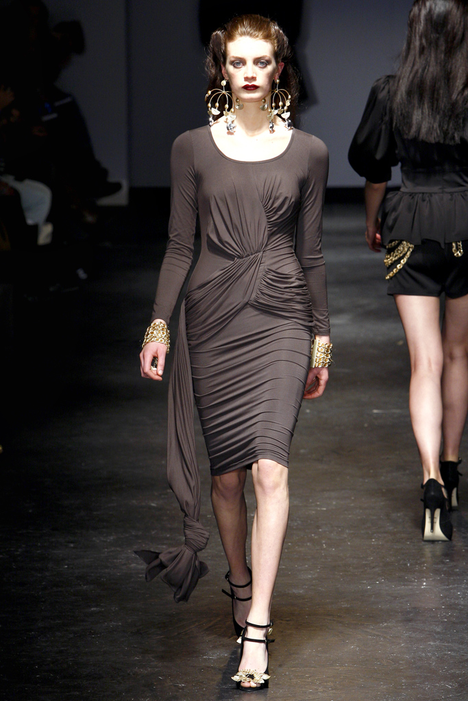 Danielle Scutt 2011ﶬ¸DƬ