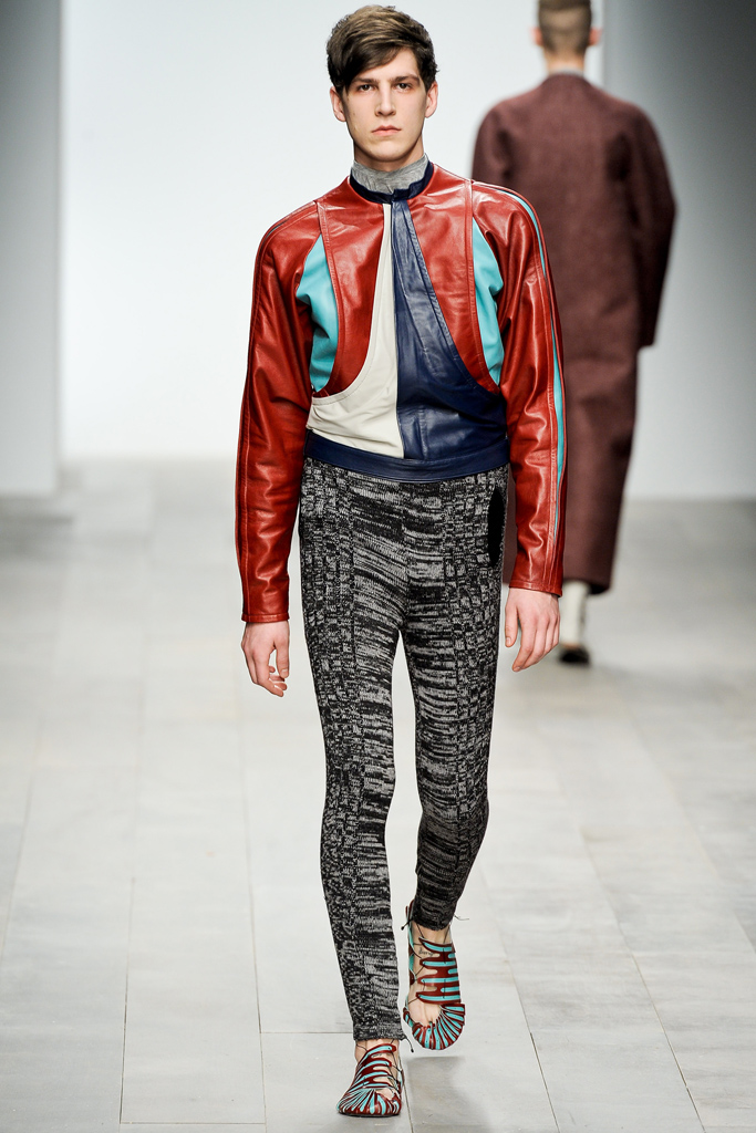 Central Saint Martins 2011ﶬDƬ