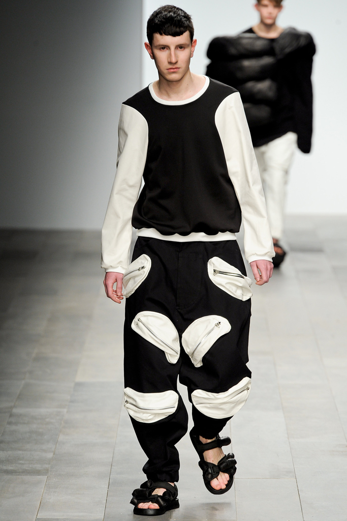 Central Saint Martins 2011ﶬDƬ