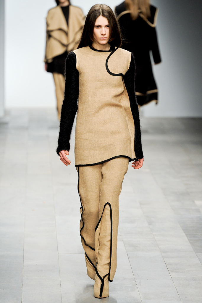 Central Saint Martins 2011ﶬDƬ