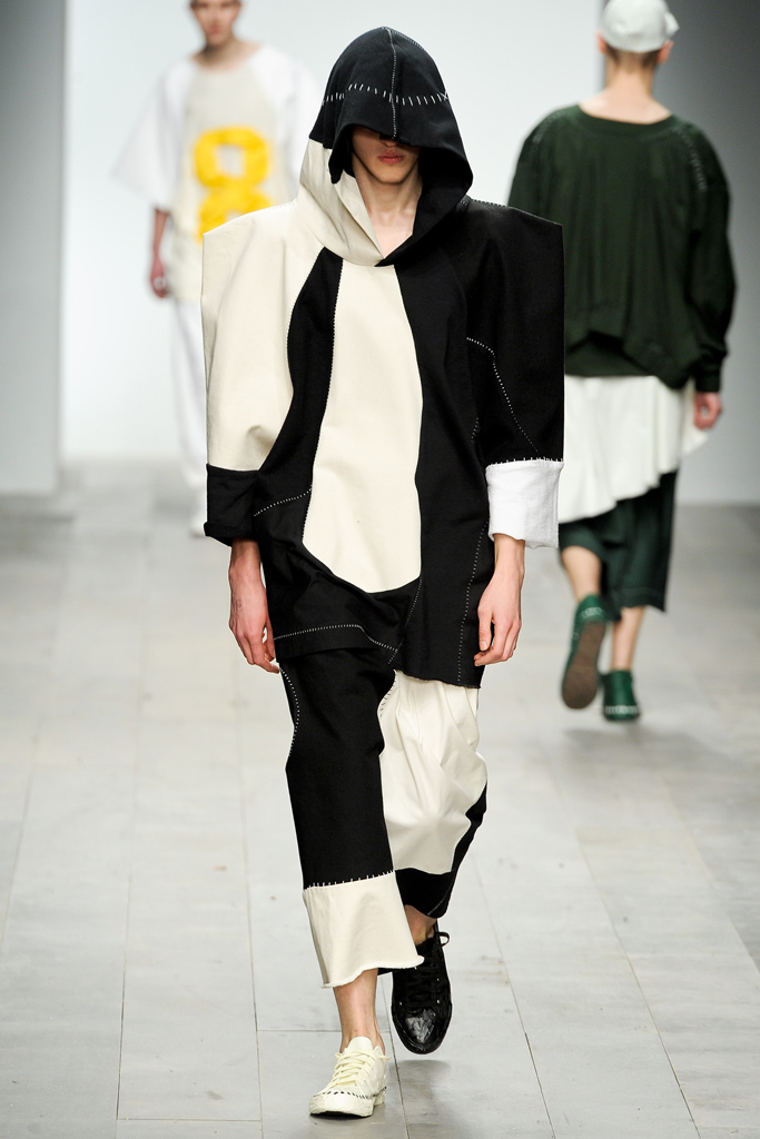 Central Saint Martins 2011ﶬDƬ