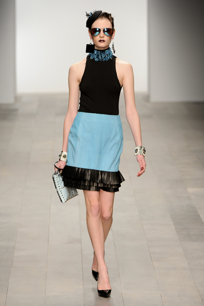 Holly Fulton 2011ﶬ¸DƬ