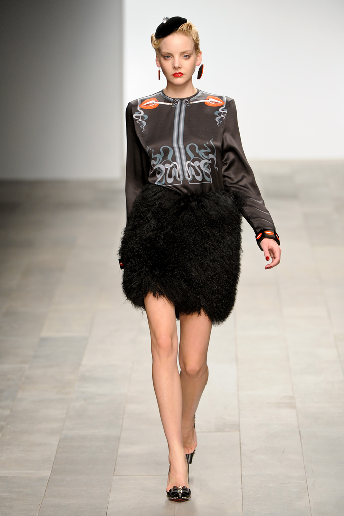 Holly Fulton 2011ﶬ¸DƬ