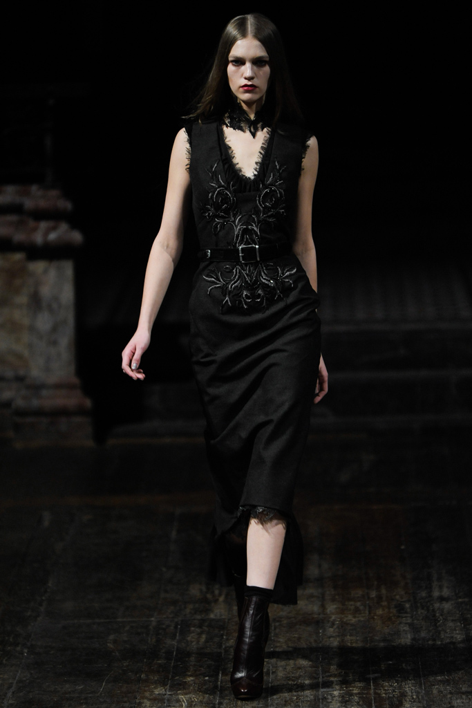 Julien Macdonald 2011ﶬ¸DƬ