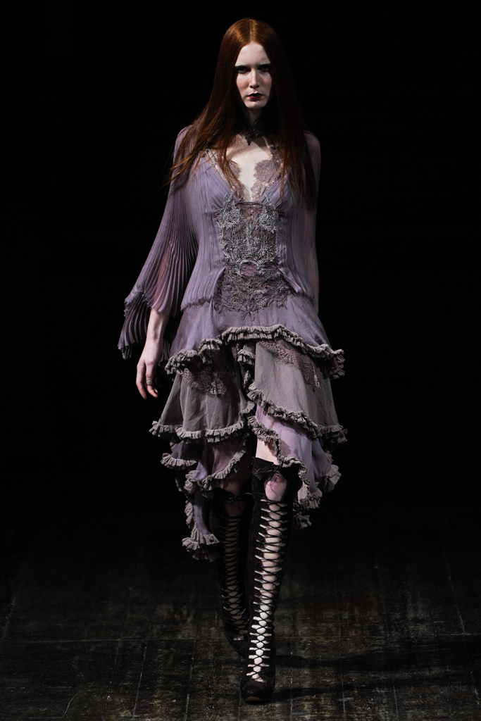 Julien Macdonald 2011ﶬ¸DƬ
