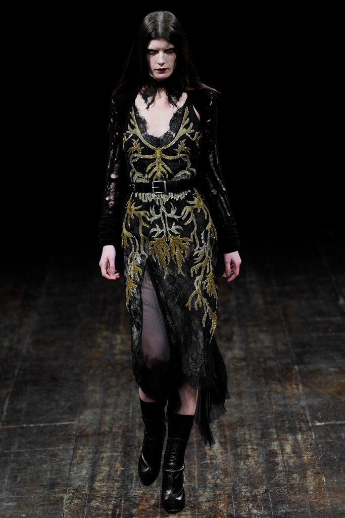 Julien Macdonald 2011ﶬ¸DƬ
