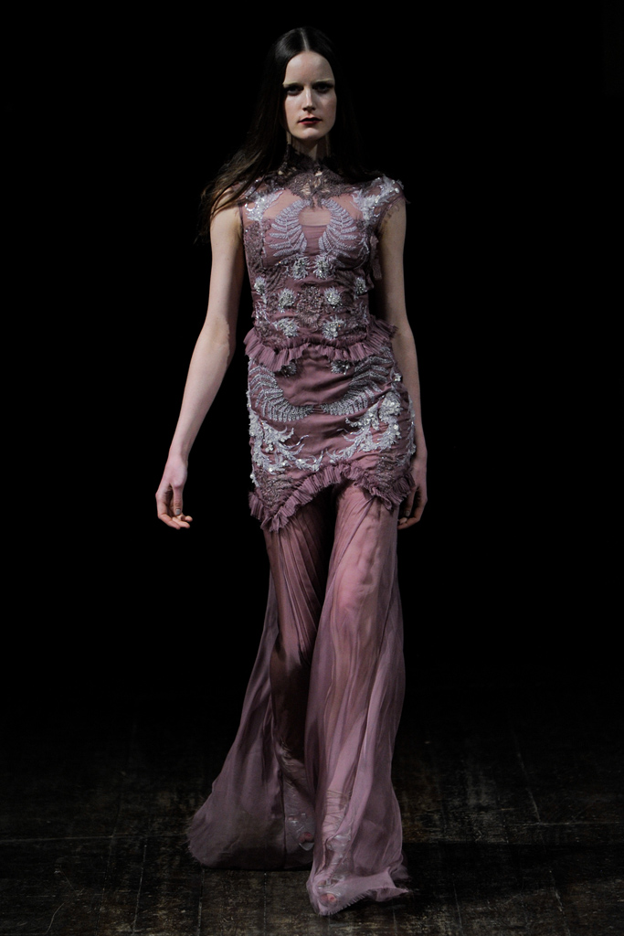 Julien Macdonald 2011ﶬ¸DƬ