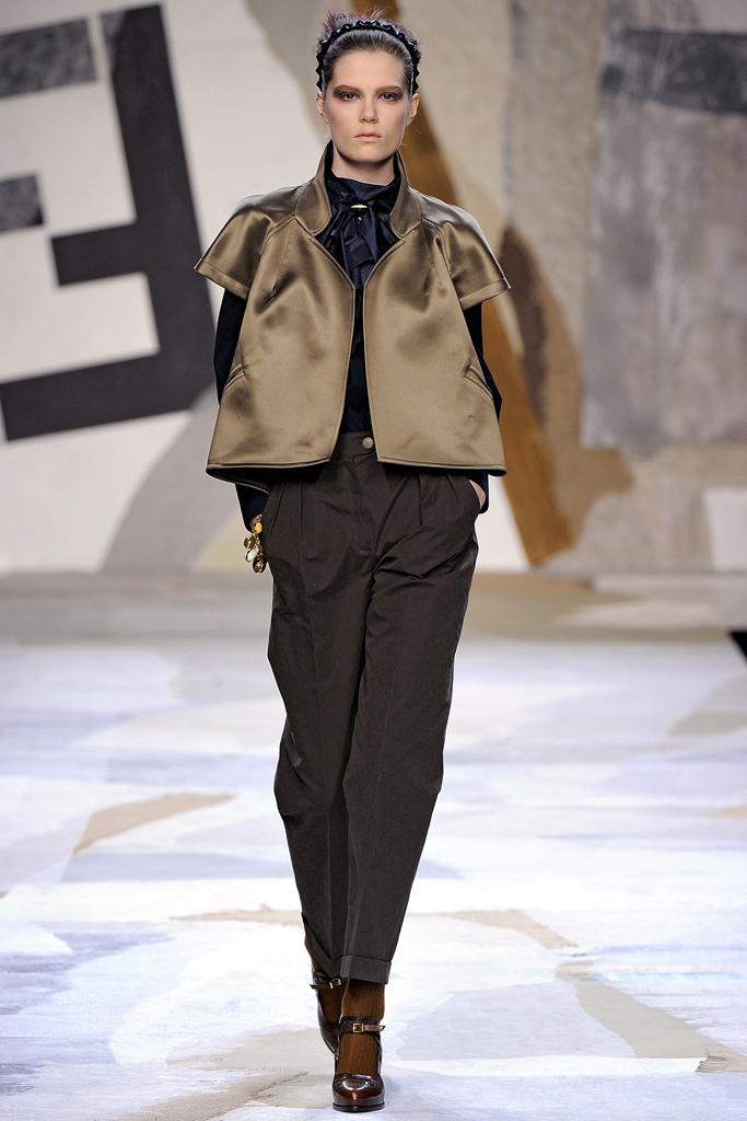 Fendi 2011ﶬ¸DƬ