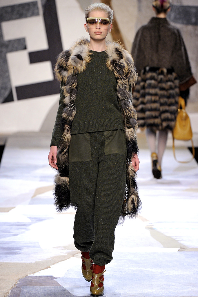 Fendi 2011ﶬ¸DƬ