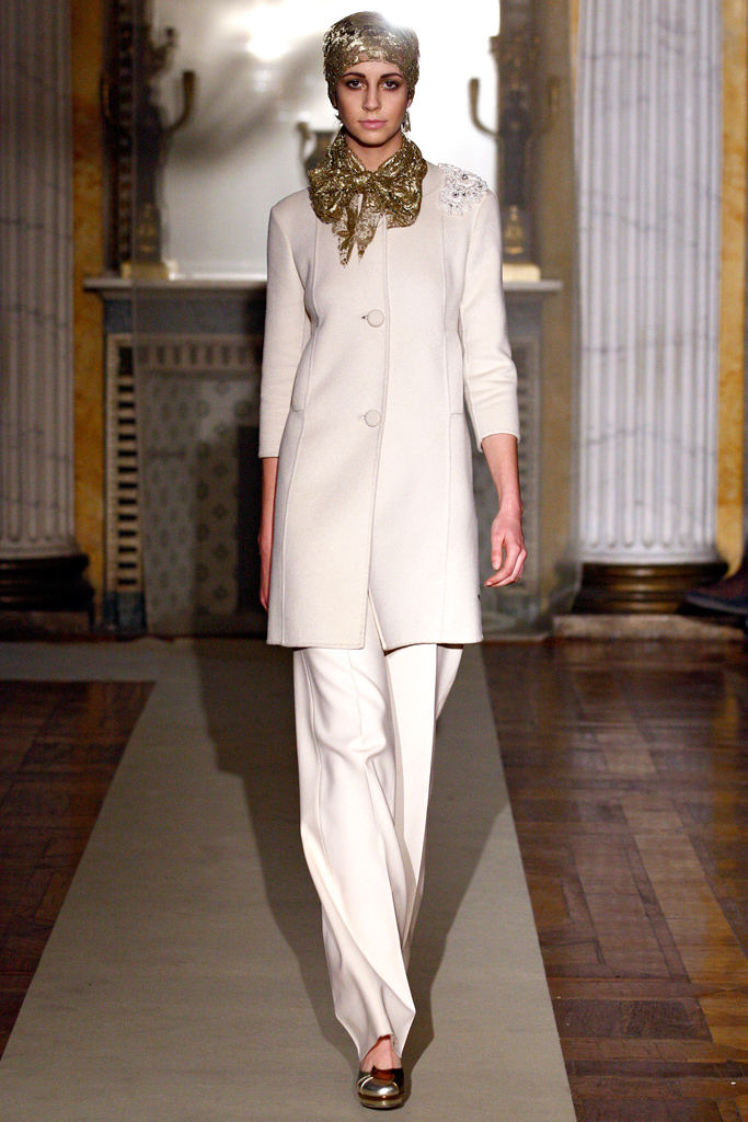 Luisa Beccaria 2011ﶬ¸DƬ