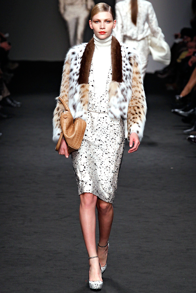 Brioni 2011ﶬ¸DƬ