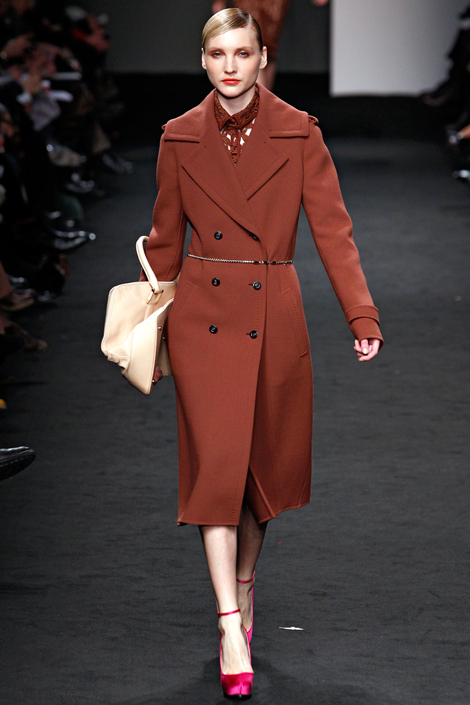 Brioni 2011ﶬ¸DƬ