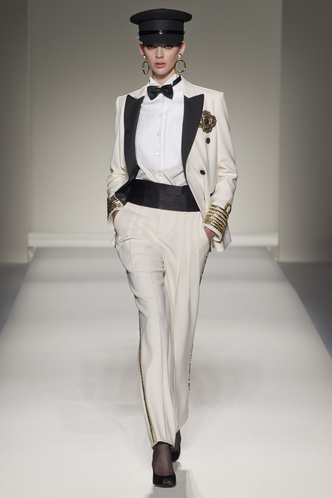Moschino 2011ﶬ¸DƬ