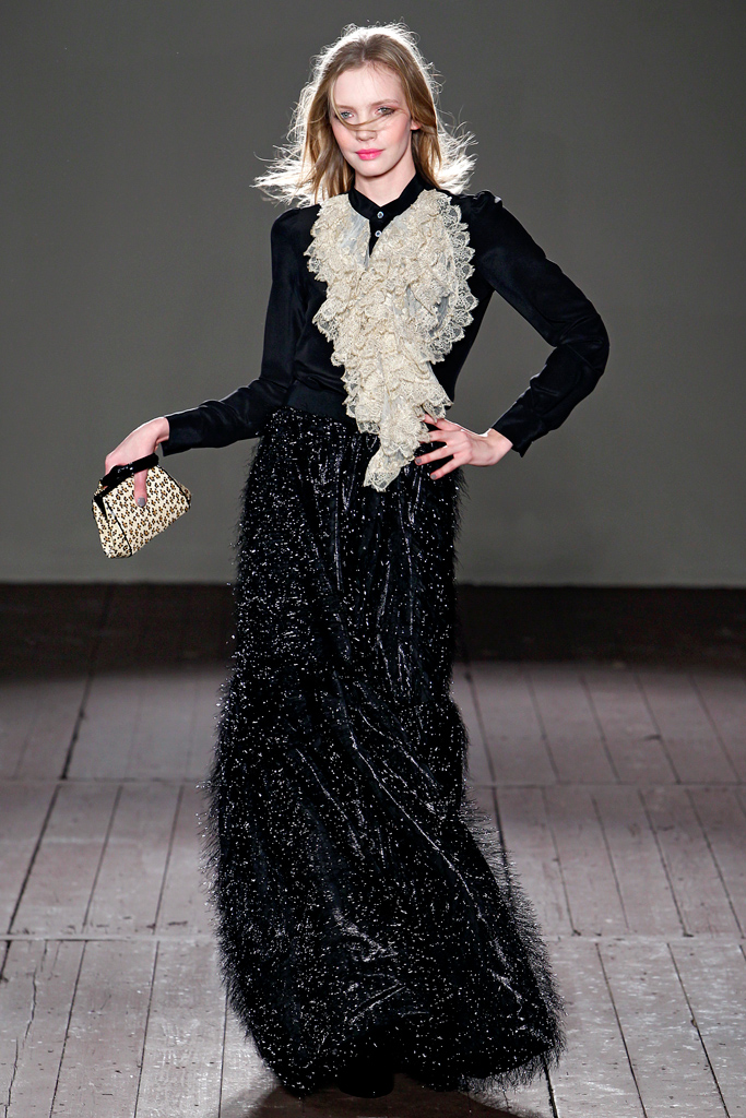 Moschino Cheap And Chic 2011ﶬ¸DƬ
