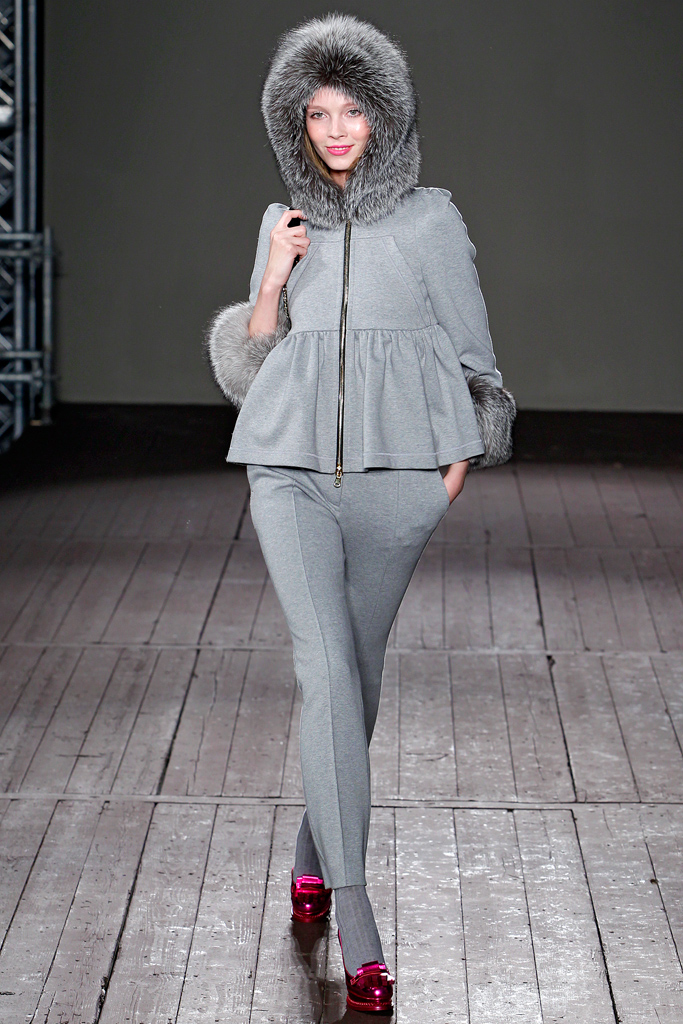 Moschino Cheap And Chic 2011秋冬成衣高清圖片