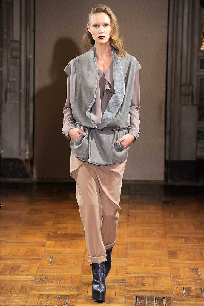 Anne Valerie Hash 2011ﶬ¸DƬ