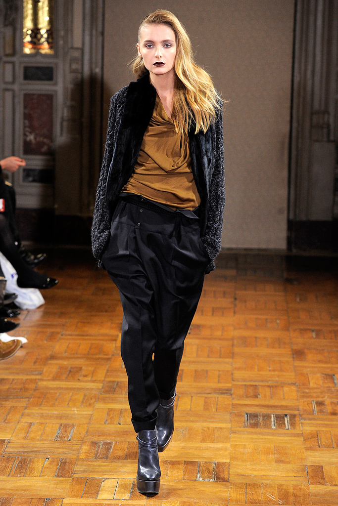 Anne Valerie Hash 2011ﶬ¸DƬ