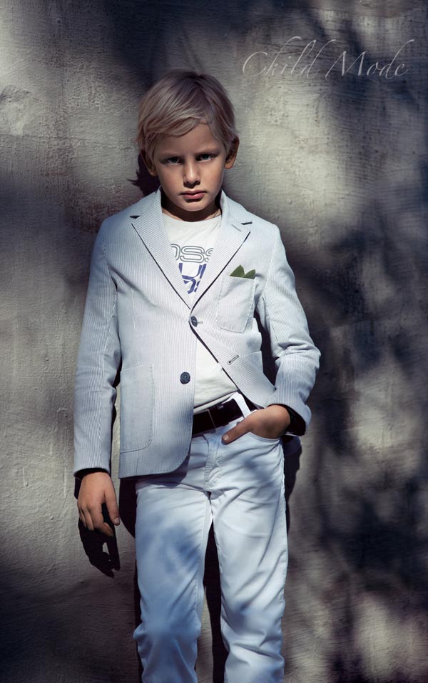 BOSS Kidswear 2011 ďVƬ DƬ