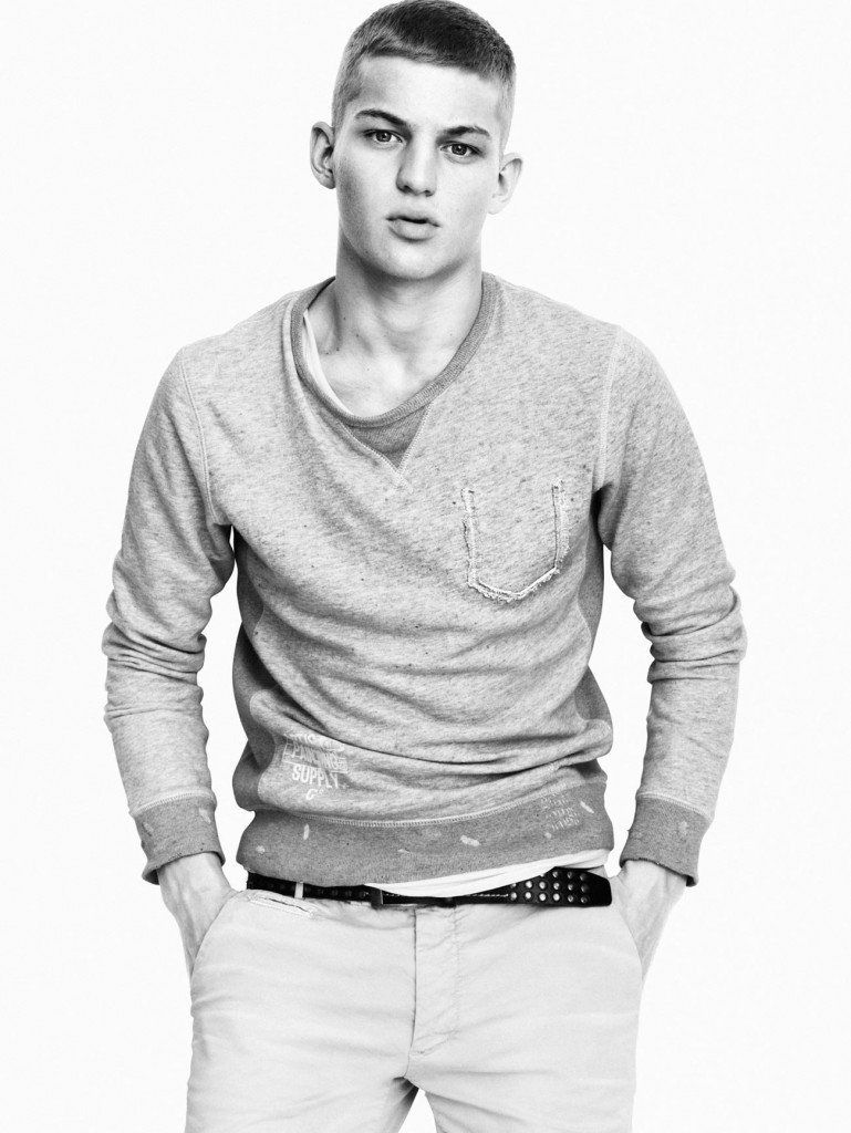 Zara Young Man 2011ďVƬ DƬ
