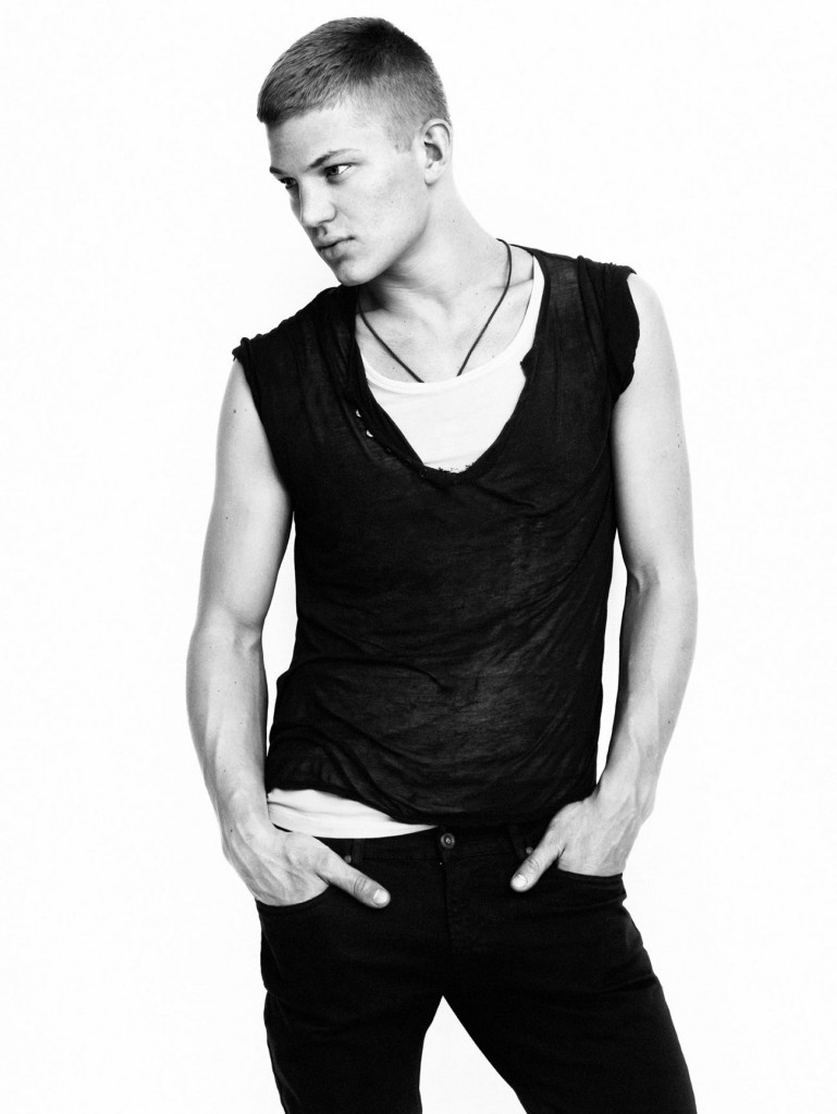 Zara Young Man 2011ďVƬ DƬ