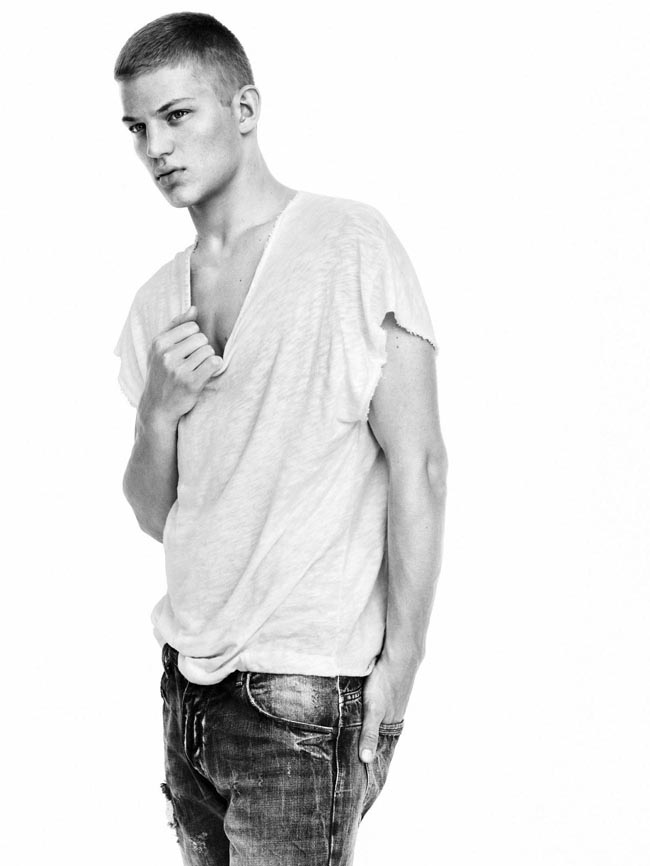 Zara Young Man 2011ďVƬ DƬ