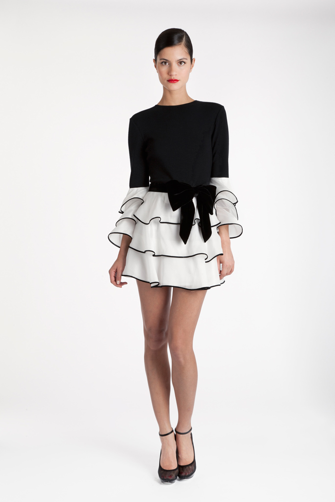 Azzaro 2011ﶬ DƬ