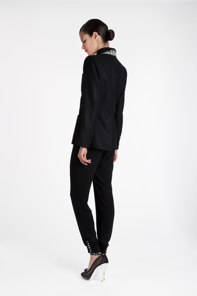 Azzaro 2011ﶬ DƬ