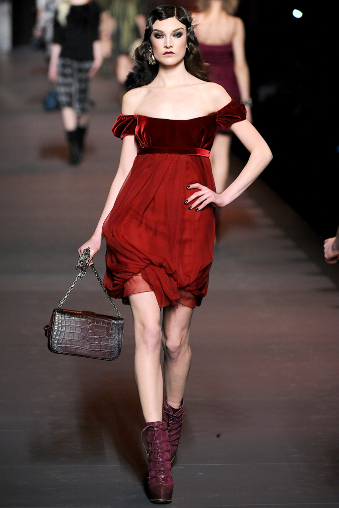 Christian Dior 2011ﶬ DƬ