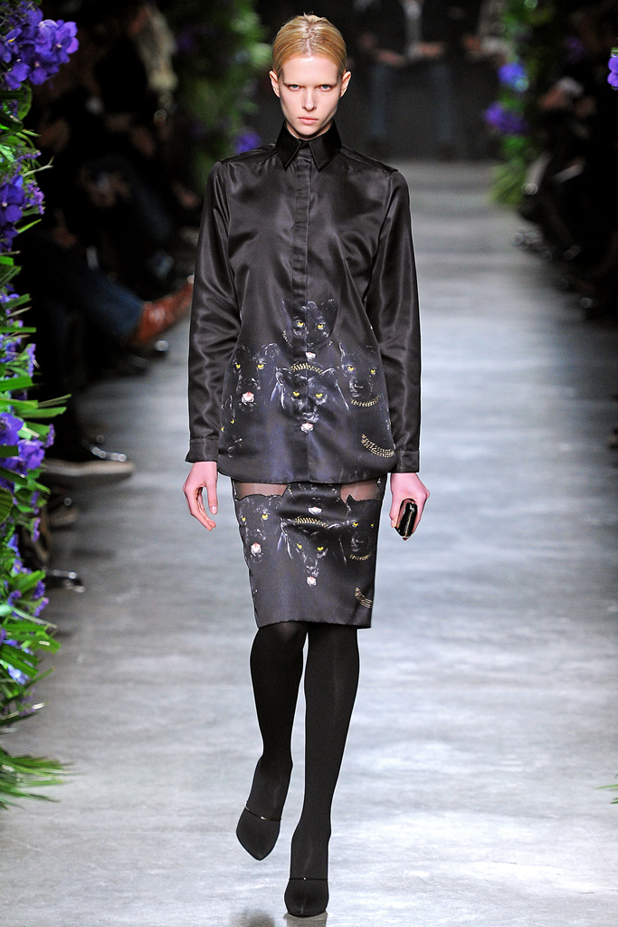 Givenchy 2011ﶬ DƬ