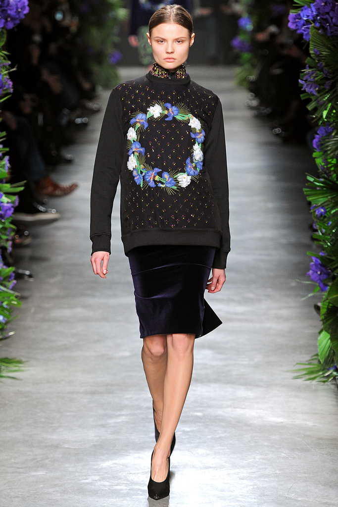 Givenchy 2011ﶬ DƬ