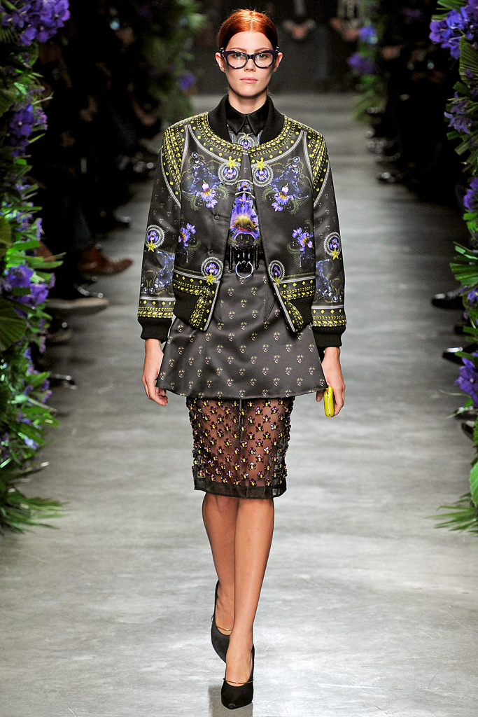 Givenchy 2011ﶬ DƬ