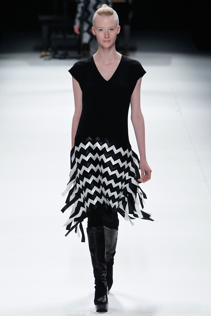 Issey Miyake 2011ﶬ DƬ