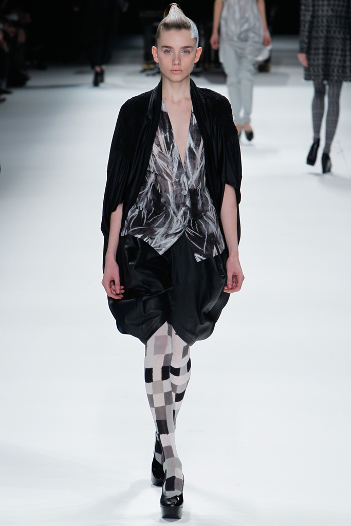 Issey Miyake 2011ﶬ DƬ