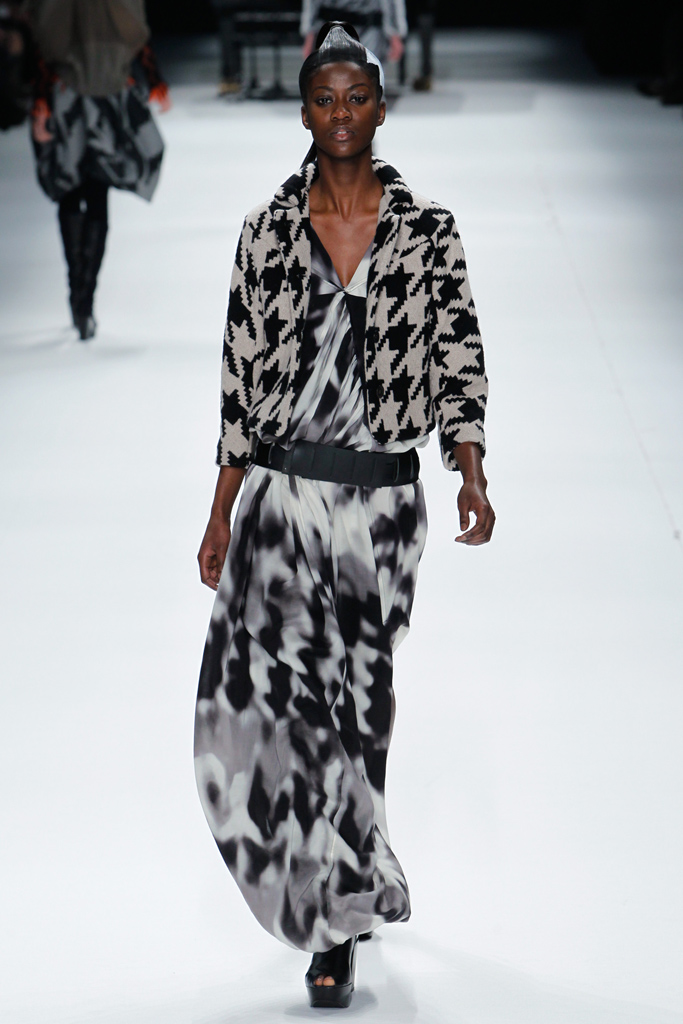 Issey Miyake 2011ﶬ DƬ