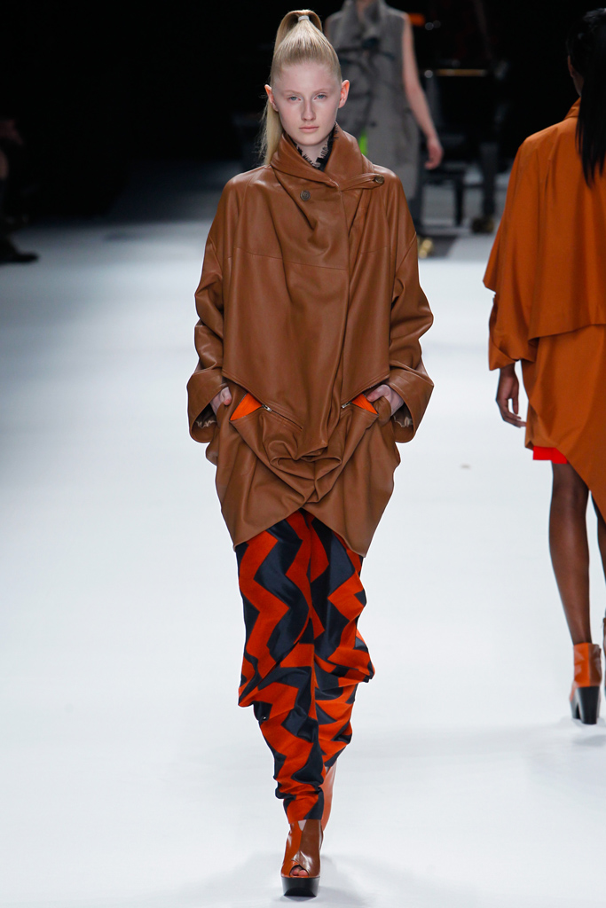 Issey Miyake 2011ﶬ DƬ