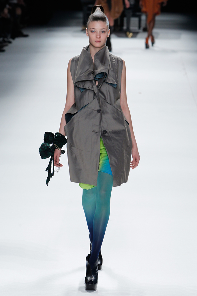 Issey Miyake 2011ﶬ DƬ