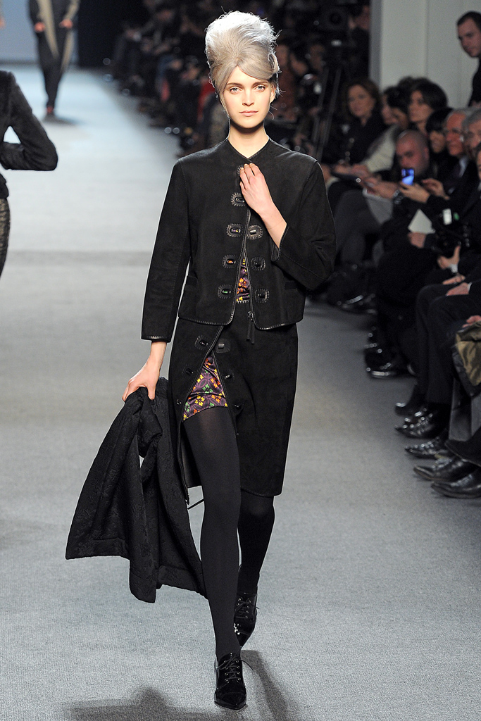 Jean Paul Gaultier 2011ﶬ DƬ