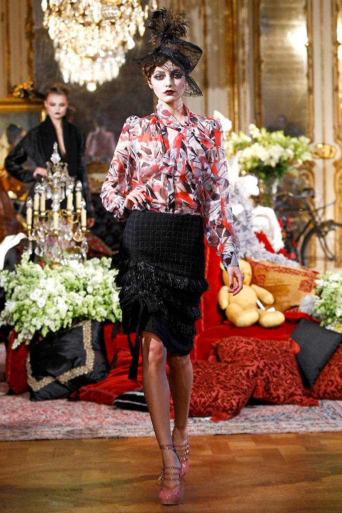 John Galliano 2011ﶬ DƬ