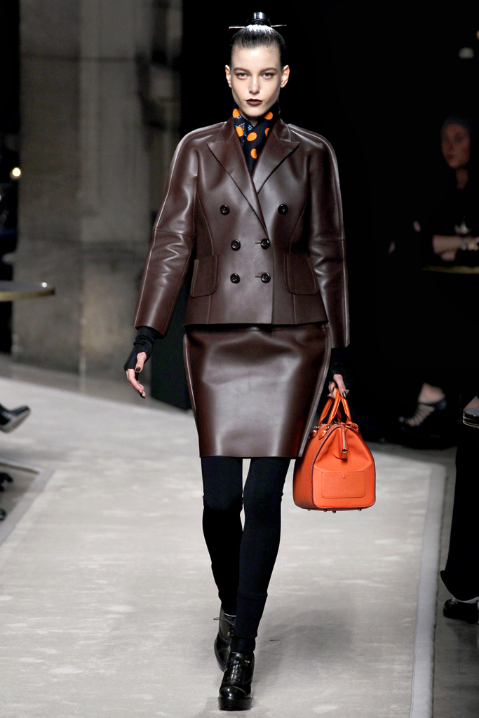 Loewe 2011ﶬ DƬ