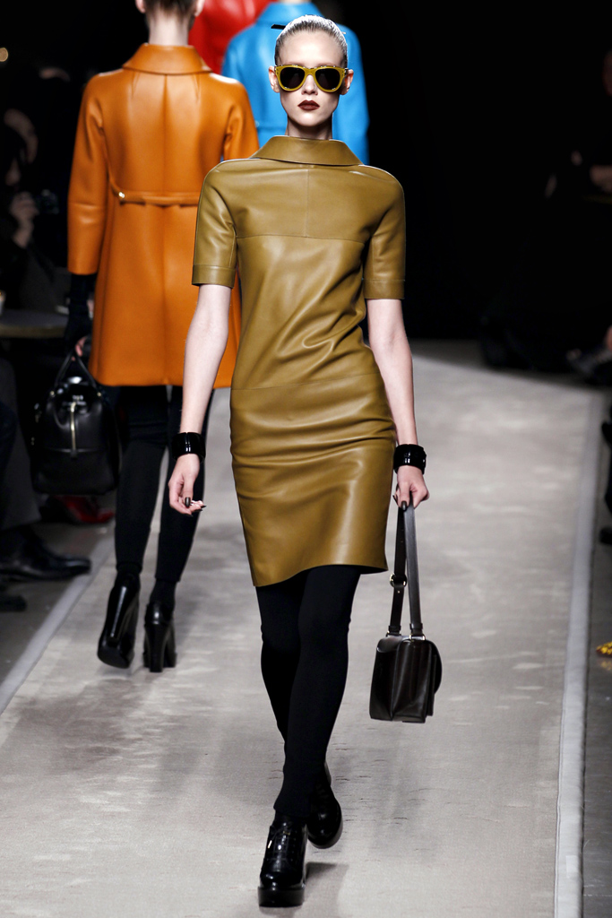 Loewe 2011ﶬ DƬ