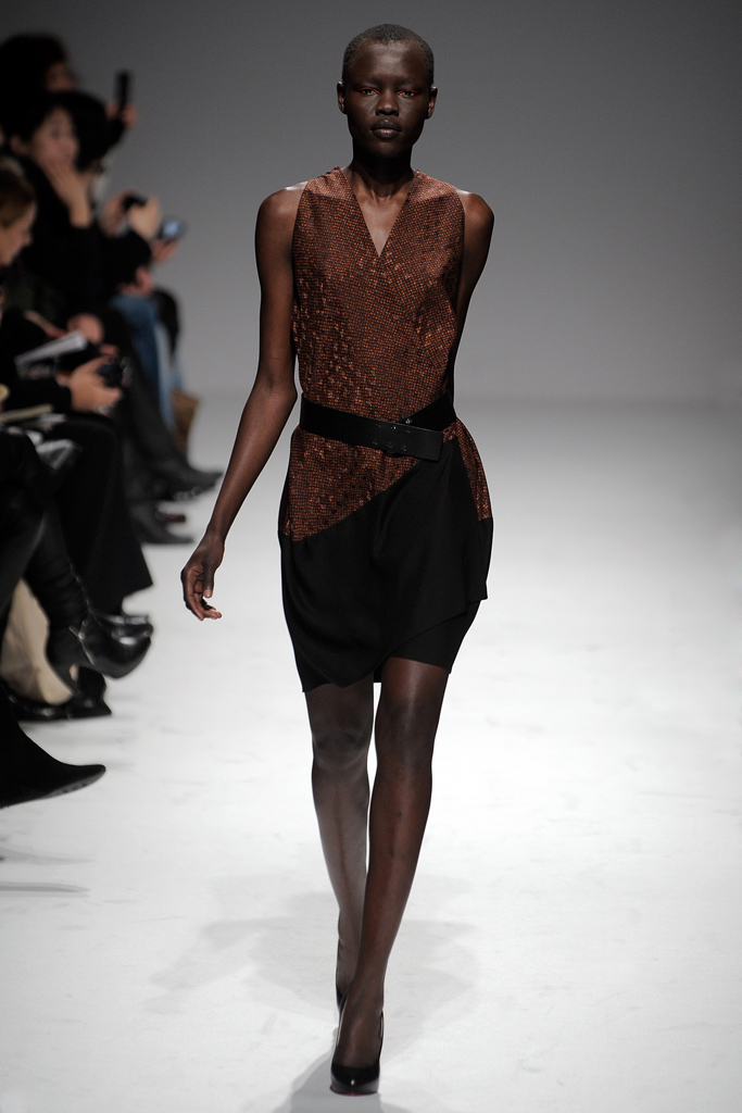 Martin Grant 2011ﶬ DƬ