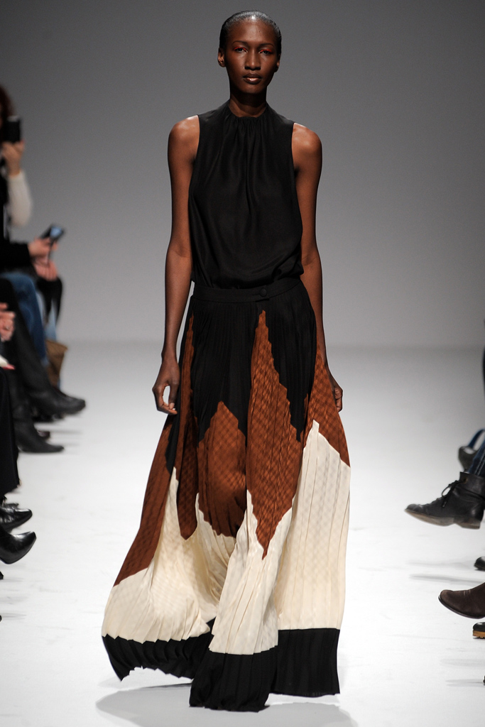 Martin Grant 2011ﶬ DƬ