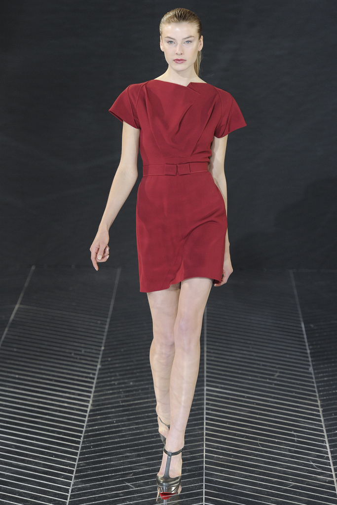 Roland Mouret 2011ﶬ DƬ