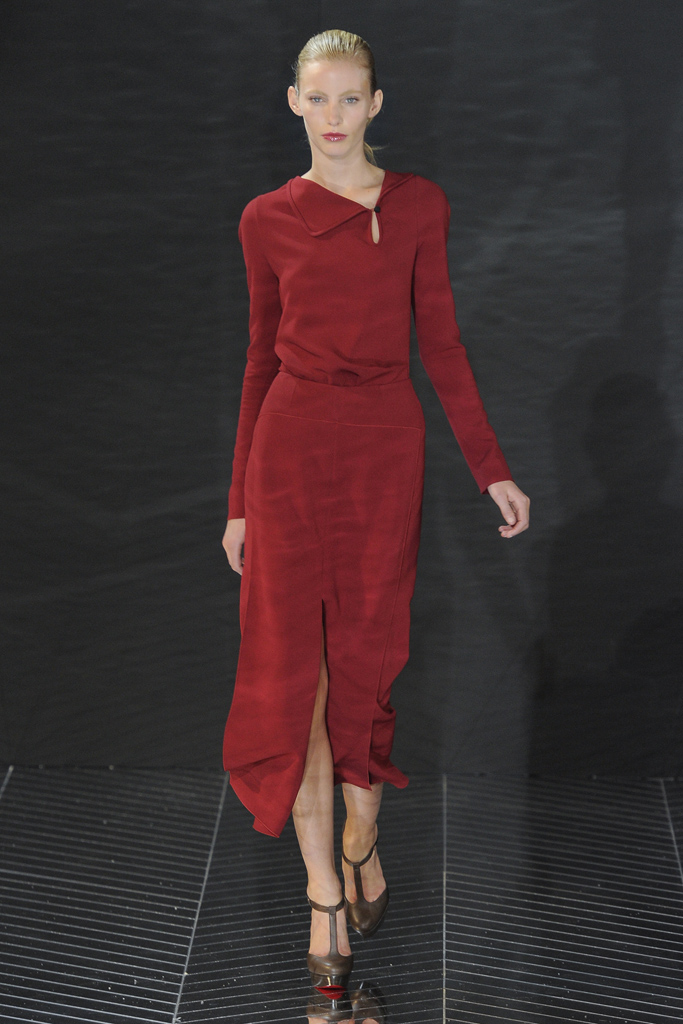 Roland Mouret 2011ﶬ DƬ