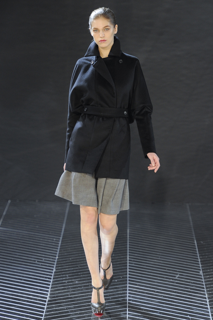 Roland Mouret 2011ﶬ DƬ