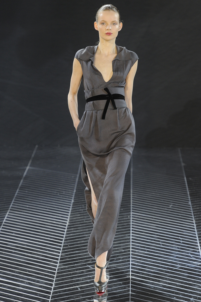 Roland Mouret 2011ﶬ DƬ