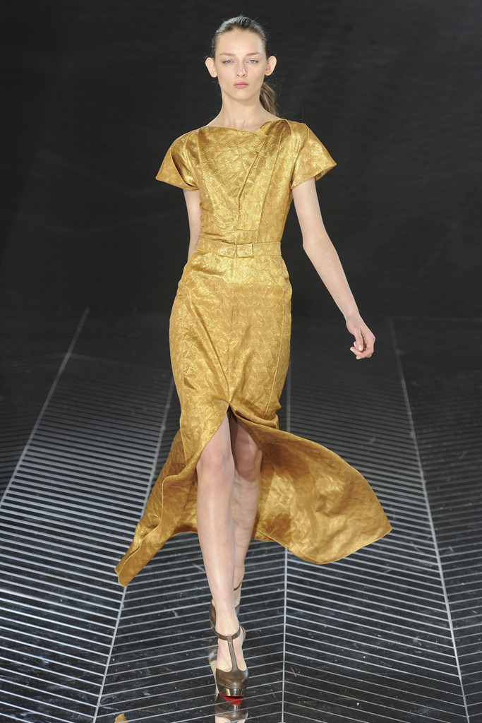 Roland Mouret 2011ﶬ DƬ